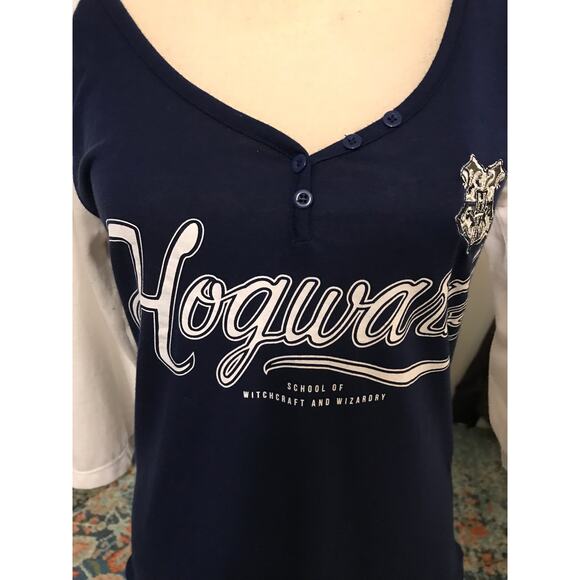 Harry Potter Hogwarts Blue and White T-shirt, size Large - Picture 3 of 4